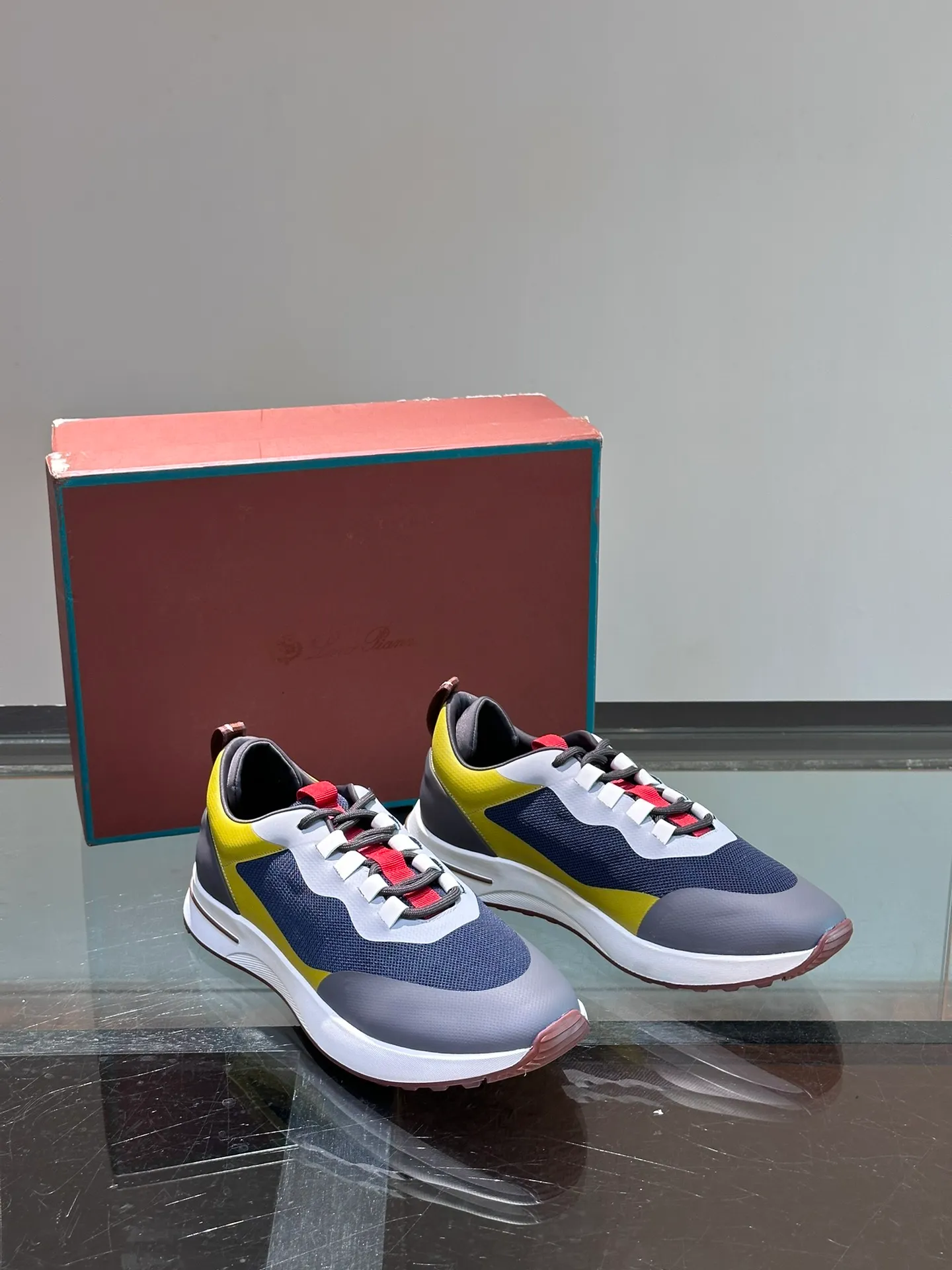 Factory price: 540💰Loro men's shoes💰iana niche Loro classic jogging shoes, men's lace-up casual shoes and sneakers, high-quality lightweight and comfortable fabrics, suitable for outdoor leisure, the color scheme is young and energetic, and it looks great with sportswear or casual suits! Size: 39-45 (46 customized)